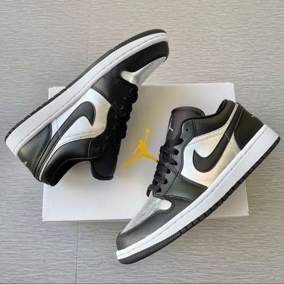 Air Jordan 1 Low Silver Toe W - Picture 3 of 4